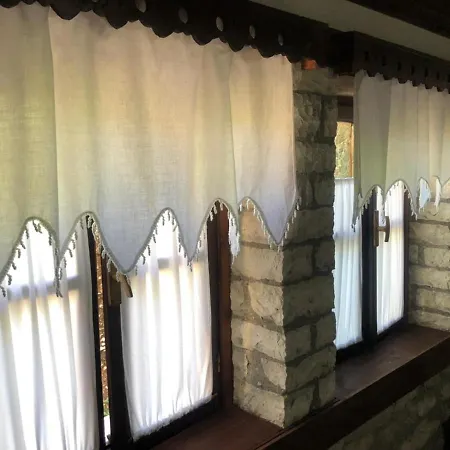Miziri Guest House * Gjirokastër